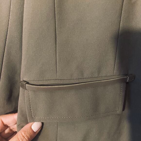 BCBGMaxazria Brown Two Button Collared Career Formal Blazer Women SZ 8 - Picture 7 of 7